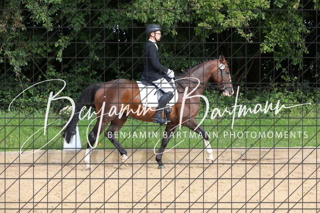 AZ2A1966 | Benjamin Bartmann Photomoments