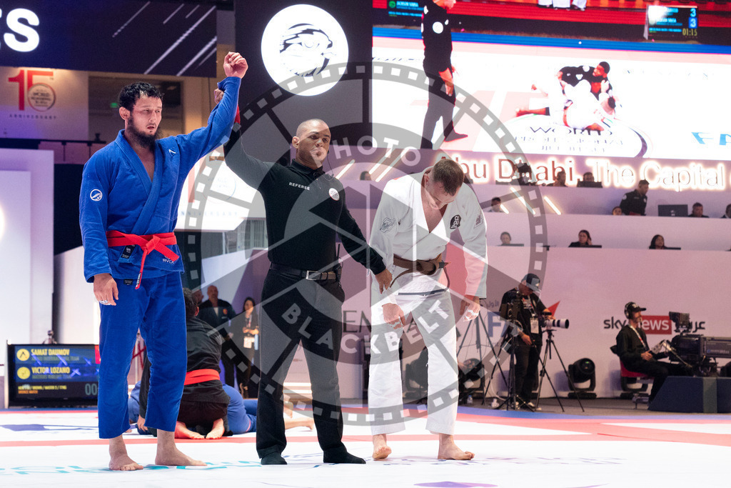 20231107PBB5776 | Fighters compete during the AJP World Master Championship in the Mubadala Arena in Abu Dhabi, Arab United Emirates, on November 7, 2023.