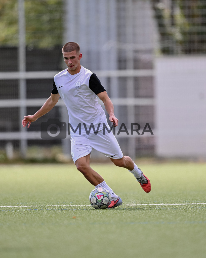 Fußball I Herren I Mannschaftsshooting I Saison 2026-2027 I TSG Hoffenheim II | Nader El-Jindaoui (#30) 13.07.2026 Nahaufnahme, Einzelfoto, Freisteller, Portrait, Porträt, Einzelbild, Herren, 3. Liga, Hoffenheim II, Baden- Wüttemberg, Dietmar-Hopp-Stadion, Teamfoto, Teamshooting, Mannschaftsfoto, Juli - Realisiert mit Pictrs.com