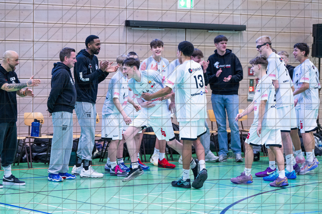 JBBL 24/25 | 19.01.2025 | Charisma Young Bulls vs. Rostock Seawolves | JBBL 24/25 | 19.01.2025 | Charisma Young Bulls vs. Rostock Seawolves - - - - - CREDIT, www.bullenfotos.de, Martin König, Hörner Weg 40, D-49078 Osnabrück, +4917663732967, Nutzung und Weitergabe nur zu den vereinbarten Zwecken. Presseanfragen an Urheber. Alle Rechte beim Urheber. - - - - - - Realisiert mit Pictrs.com