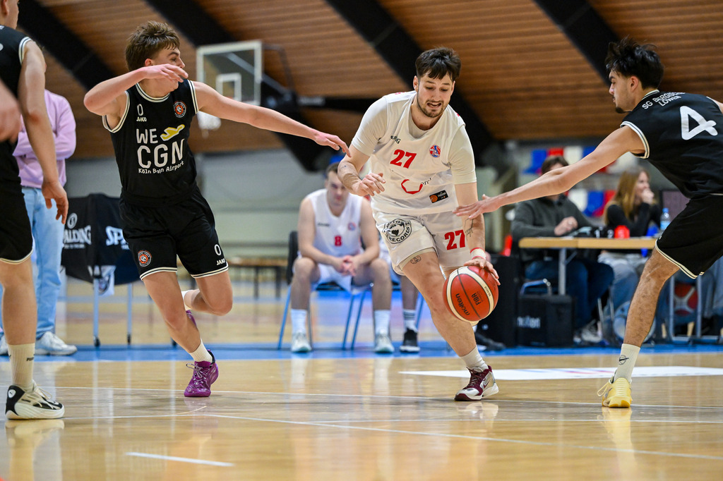 gml_018 | Fotos von Basketballspielen aus dem Raum NRW fotografiert von Gero Mueller-Laschet und Daniel Schaefer - Realisiert mit Pictrs.com