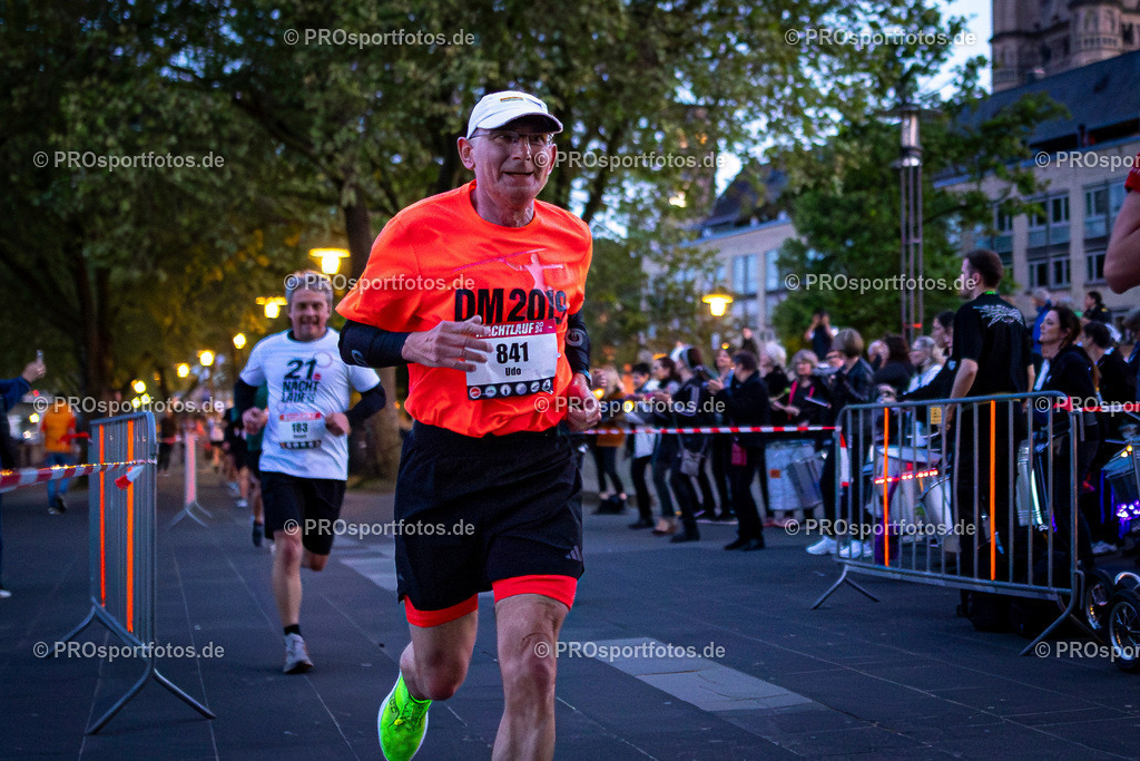 21. Nachtlauf des ASV Köln; Köln, 08.05.24 | Impressionen vom 21. Nachtlauf des ASV Köln am 08.05.24 in der Altstadt von Köln (Deutschland). Foto: BEAUTIFUL SPORTS/Bernd Hoffmann