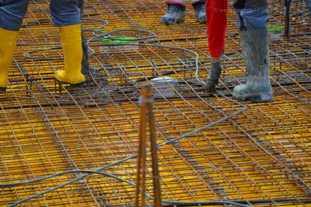 bib-lg04-betonarbeiten-decken-0659 | Nach LV-Leistungsgruppen sortierte Detailfotos über den Bau eines Hauses. Alle Hausbau-Bilder direkt vom Urheber und Autor der Website Haus-Selber-Bauen.com