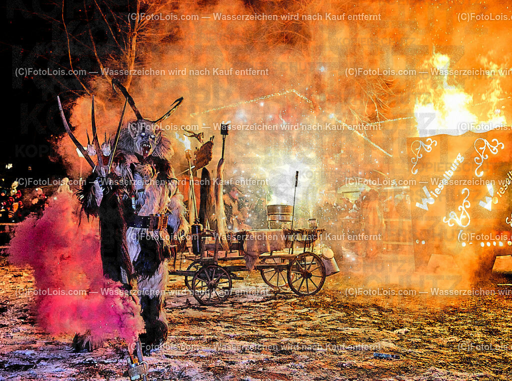ALP9684_Wieselburger ADVENT_Wintersonnenwende_Perchtenlauf | (C)FotoLois.com, Alois Spandl, Wieselburger Advent, Wintersonnenwendfeier mit Umzug durch die Stadt, Sonnenwendfeuer und Perchtenlauf mit Show im Schlosspark, Mitwirkung der Partnergemeinde EINBECK, Sa 17. Dezmber 2022.