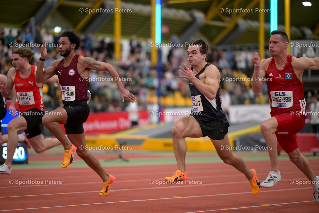 DM Halle 2026_Samstag-132 | 28.02.2026, xkaix, Leichtathletik Deutsche Meisterschaften Halle 2026,  v.l. Jan Eric Frehe (LG Brillux Münster), Joshua Hartmann (ASV Köln e. V.), Fabian Olbert (Munich Athletics), Malte Stangenberg (Hamburger  SV) - Realisiert mit Pictrs.com