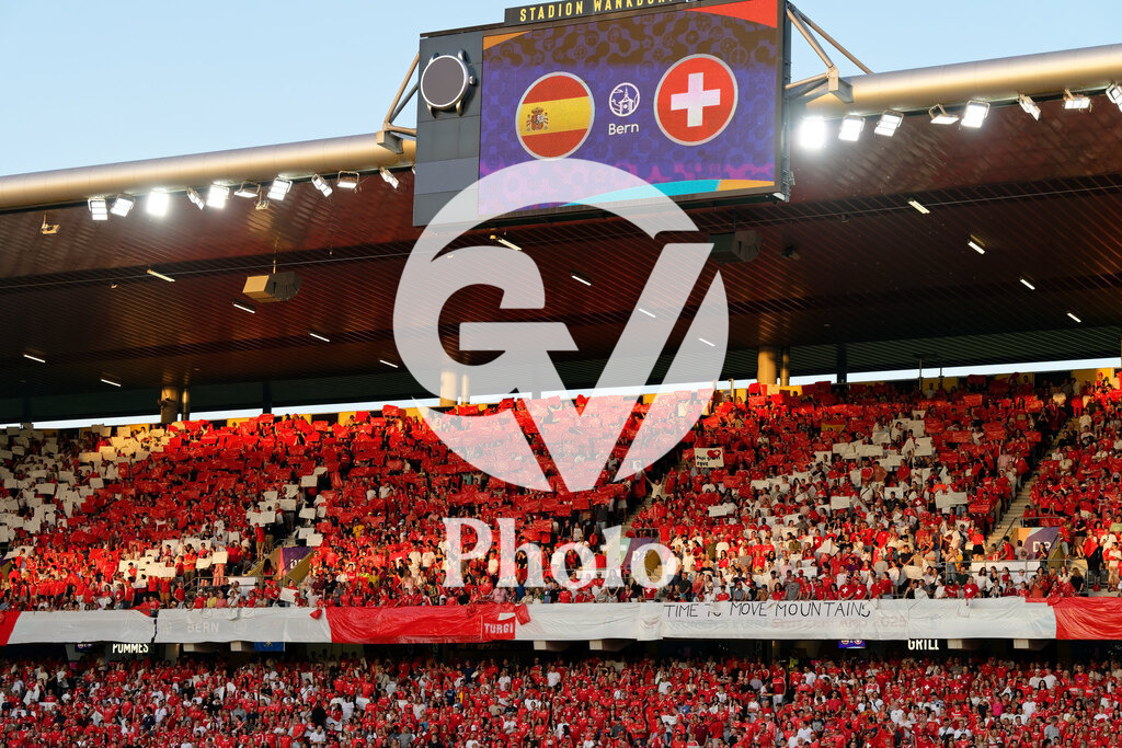 Spain v Switzerland - UEFA Women's EURO 2025 Quarter-Final | BERN, SWITZERLAND - JULY 18:  Fans of Switzerland with flags /banner during the UEFA Women's EURO 2025 Quarter-Final match between Spain v Switzerland at Stadion Wankdorf on July 18, 2025 in Bern, Switzerland. (Photo by Giuseppe Velletri/Sports Press Photo/Getty Images)