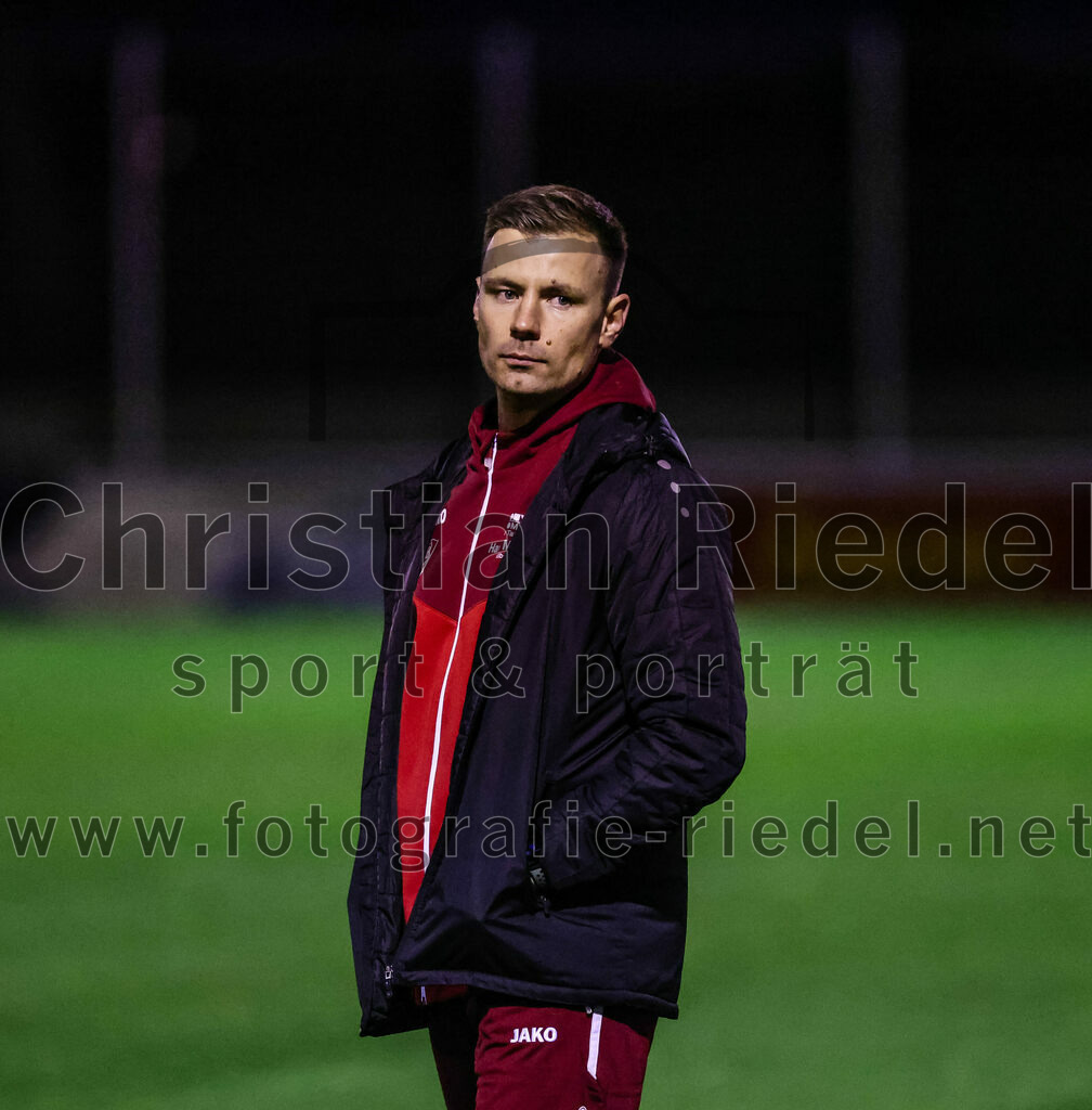 2023-10-27_004_VfB_Hallbergmoos_gegen_FC_Schwaig | Hallbergmoos, Deutschland, 27.10.2023:
Fußball, Landesliga Südost 2023 / 2024, 18. Spieltag, VfB Hallbergmoos gegen FC Schwaig, Endergebnis: 2:3

Foto: Christian Riedel / fotografie-riedel.net