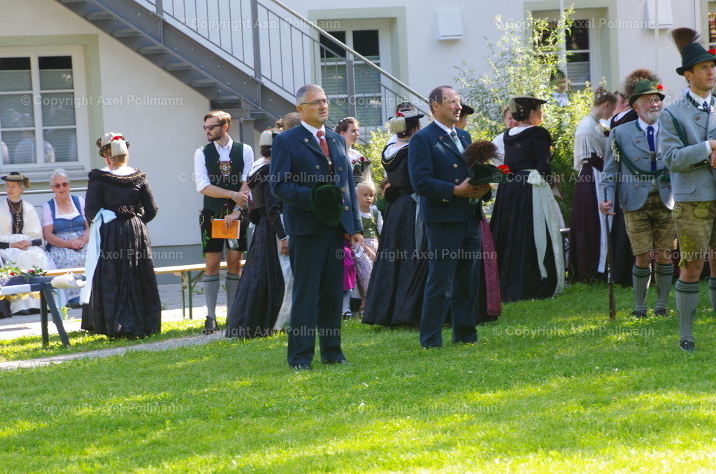 IMGP3082 | fotografiert von Axel PollmannLeonhardi Wallfahrt Benediktbeuern und Murnau, Fronleichnam, Fasching, Landschaft im Loisachtal und Benediktbeuern  - Realisiert mit Pictrs.com