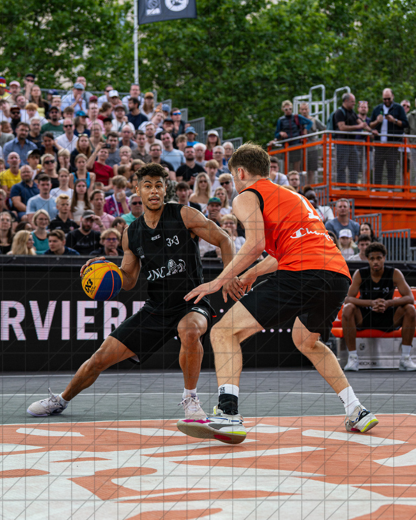 DIE FINALS 2025 | Dt. Meisterschaft 3x3   | Spiel um Platz 3. Der Stamm (orange) vs. Der Stamm underdogs (black) //  02.08.25: DIE FINALS 2025 | Dt. Meisterschaft 3x3   / Dresden / Deutschland  //   CREDIT:www.bullenfotos.de, Martin König, Hörner Weg 40, D-49078 Osnabrück, +4917663732967 // Nutzung und Weitergabe nur zu den vereinbarten Zwecken. Presseanfragen an Ersteller. Alle Rechte beim Ersteller. Honorierung nach MFM. - Realisiert mit Pictrs.com
