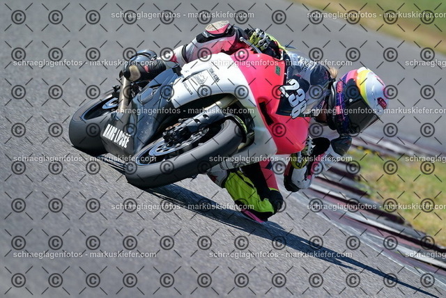 26bt04-1157 | markuskiefer.com - Realisiert mit Pictrs.com