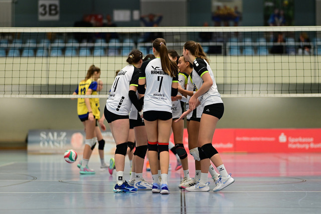 Volleyball I Frauen I Saison 2025-2026 I Regionalliga Nord I 7. Spieltag I VT Hamburg - Schweriner SC III I 25712 | Der Sportfotograf. - Realisiert mit Pictrs.com
