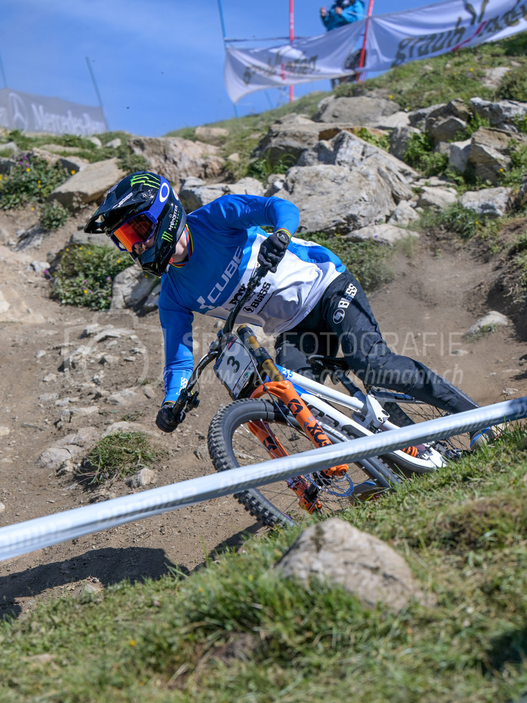 UCI Mountain Bike World Cup Lenzerheide 2022 - Downhill - 9. July 2022 | UCI Mountain Bike World Cup Lenzerheide 2022 - Downhill
Bike Kingdom, Lenzerheide
#3 HART Danny (GBR)
Bild: Sportfotografie Markus Aeschimann | www.markus-aeschimann.ch - Realisiert mit Pictrs.com