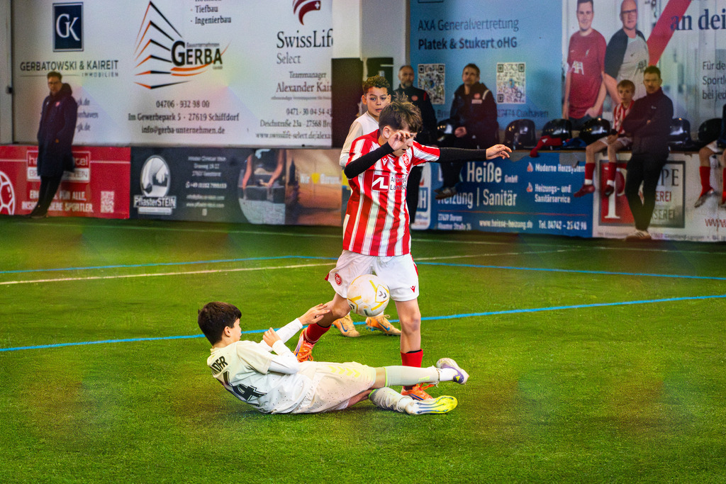 _BLR9082 | Professionelle Fußball- und Sportfotografie. Spielbilder online ansehen und kaufen – Einzelbilder oder komplette Galerien in hoher Qualität. - Realisiert mit Pictrs.com