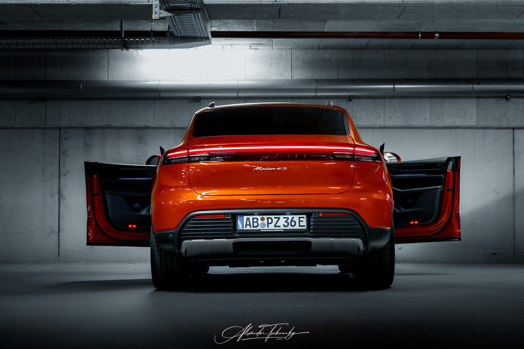 R6AT6805 _Alexander Tschuncky | Entdecken Sie die faszinierende Welt von Alexander Tschuncky Arts: Kreative Fotografie, atemberaubende Automobilkunst und hochwertiger Bilderdruck. Lassen Sie sich inspirieren! - Realisiert mit Pictrs.com