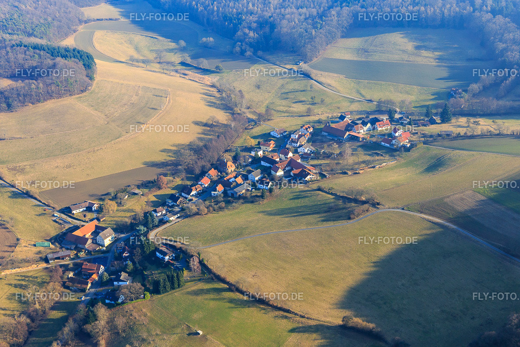 Dorfansicht im Meßbachtal des Odenwald aus Nordwesten | Luftbild: Dorfansicht im Meßbachtal des Odenwald aus Nordwesten im Ortsteil Meßbach in Fischbachtal im Bundesland Hessen in Deutschland. Foto: IMG_096632.jpg vom 14.02.2017 durch Werner Riehm/FLY-FOTO.de - Realisiert mit Pictrs.com
