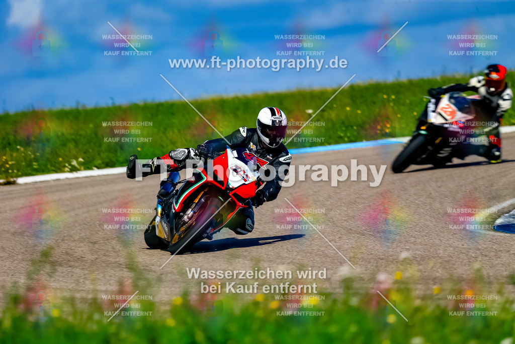 014-5374 | Hier findet Ihr Bilder von Touristenfahrten auf der Nürburgring Nordschleife oder von anderen Veranstaltungen die ich besucht habe. Viel Spass beim Durch Schauen 