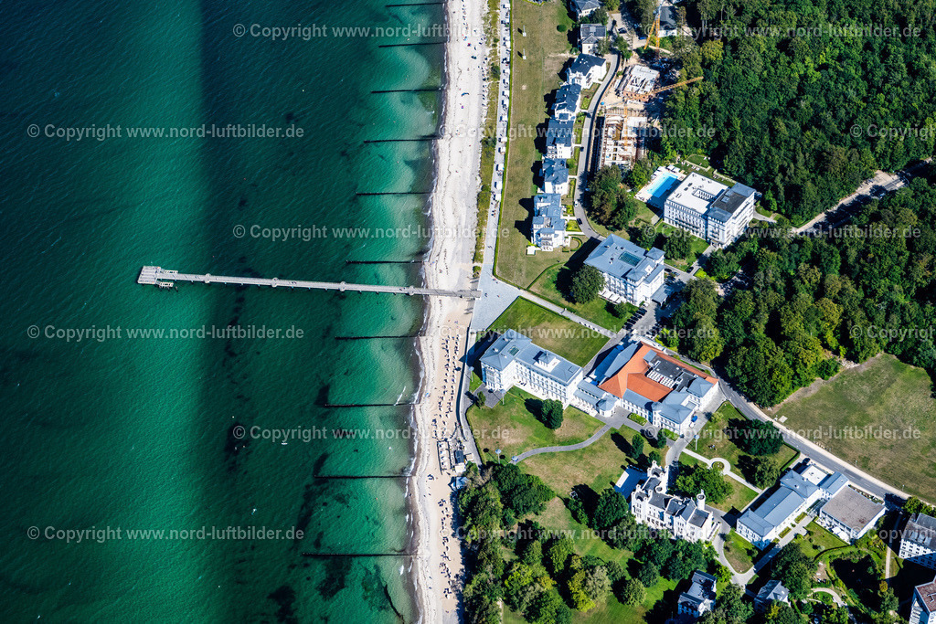 Heiligendamm_ELS_9065100822 | BAD DOBERAN 10.08.2022 Gebäudekomplex der Hotelanlage " Grand Hotel Heiligendamm " an der Prof.-Dr.-Vogel-Straße in Heiligendamm im Bundesland Mecklenburg-Vorpommern, Deutschland. Weiterführende Informationen bei: Grand Resort Heiligendamm GmbH & Co. KG. // Complex of the hotel building " Grand Hotel Heiligendamm " on Prof.-Dr.-Vogel-Strasse in Heiligendamm in the state Mecklenburg - Western Pomerania, Germany. Further information at: Grand Resort Heiligendamm GmbH & Co. KG. Foto: Martin Elsen