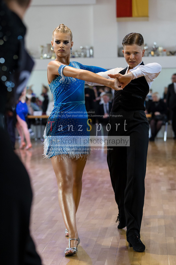 20240615_DM-Jun2-Kombi_09791 | Tanzsportbilder, Standardtanz, Lateintanz, WDSF, DTV, LTVB, dancecomp, goc, hessen tanzt, blaues band der spree, walzer, tango, wiener walzer, slowfox, quickstepp, samba, rumba, cha-cha-cha, paso doble. jive, hd-kroft photography, turniertanzsport