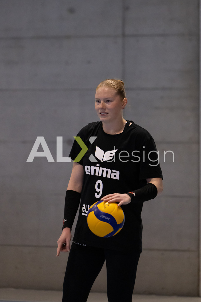 Volleyball I Frauen I Saison 2025-2026 I Volleyball NLA | Women I 1/4 Finals I  BIWI VFM - VC Kanti Schaffhausen I 01.03.2026 | 9 Jordan Lockwood (USA) (VC Kanti Schaffhausen) – Diagonal - Realisiert mit Pictrs.com
