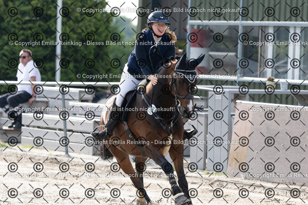 CL5A1643 | Emilia Reinking Fotografie - Realisiert mit Pictrs.com