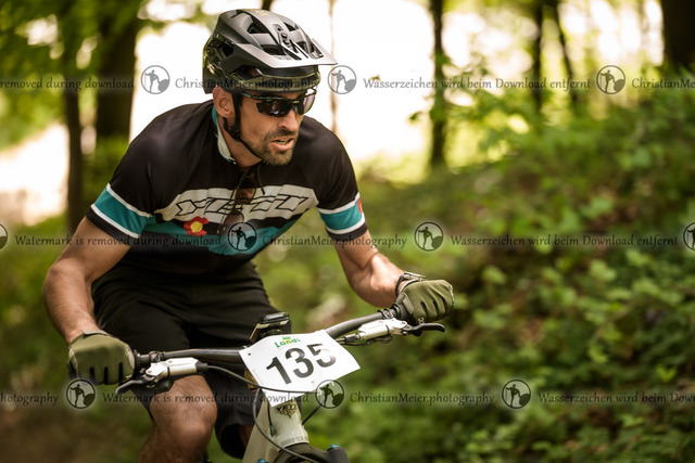 Eierlesen 2026 | Sie wurden bei einem Event oder Sportanlass fotografiert? Hier finden sie ihre Bilder! - Realisiert mit Pictrs.com