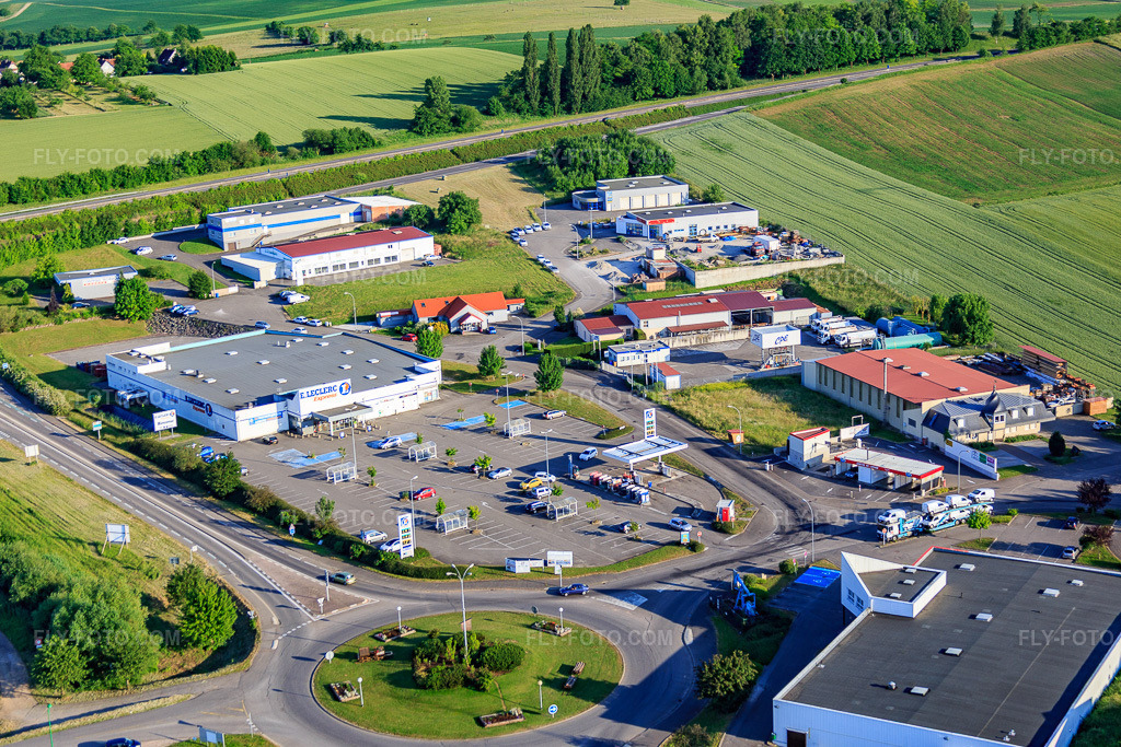 Aerial view: Brico in Soultz-sous-Forêts in the state Bas-Rhin, France.Photo: IMG_080214.jpg taken on 06/05/2015 by Werner Riehm/FLY-FOTO.comResolution of the original: 5392 x 3595 pxE.LECLER