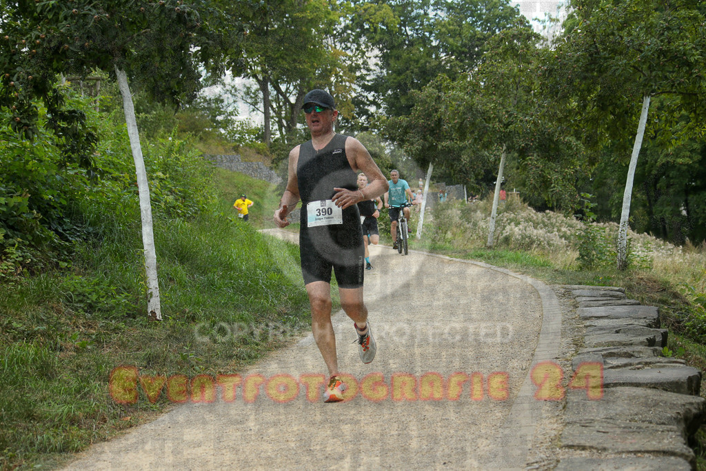 250824_1402_EX1_4759 | Sportfotografie im Rhein-Sieg Kreis, Köln, Bonn, NRW, Rheinland Pfalz, Hessen, etc. Unser Tätigkeitsfeld umfasst den Laufsport vom Volkslauf über den Marathon, Duathlon, Triathon bis zum Ultralauf wie Kölnpfad Ultra oder Schindertrail.