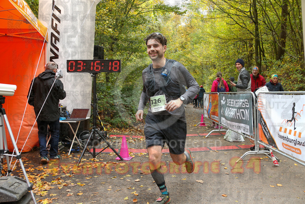 251026_1317_EX1_3135 | Sportfotografie im Rhein-Sieg Kreis, Köln, Bonn, NRW, Rheinland Pfalz, Hessen, etc. Unser Tätigkeitsfeld umfasst den Laufsport vom Volkslauf über den Marathon, Duathlon, Triathon bis zum Ultralauf wie Kölnpfad Ultra oder Schindertrail.
