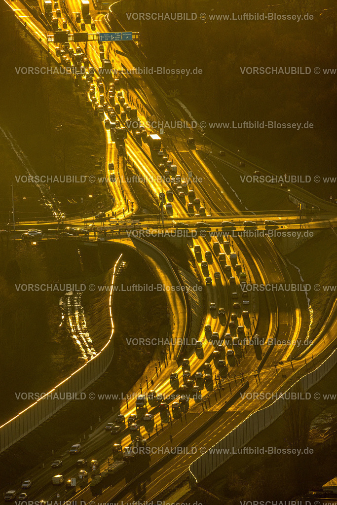 Bochum230202595 | Luftbild, Autobahn A448 und Brücke Universitätsstraße, Stau im abendlichen Gegenlicht, Wiemelhausen, Bochum, Ruhrgebiet, Nordrhein-Westfalen, Deutschland