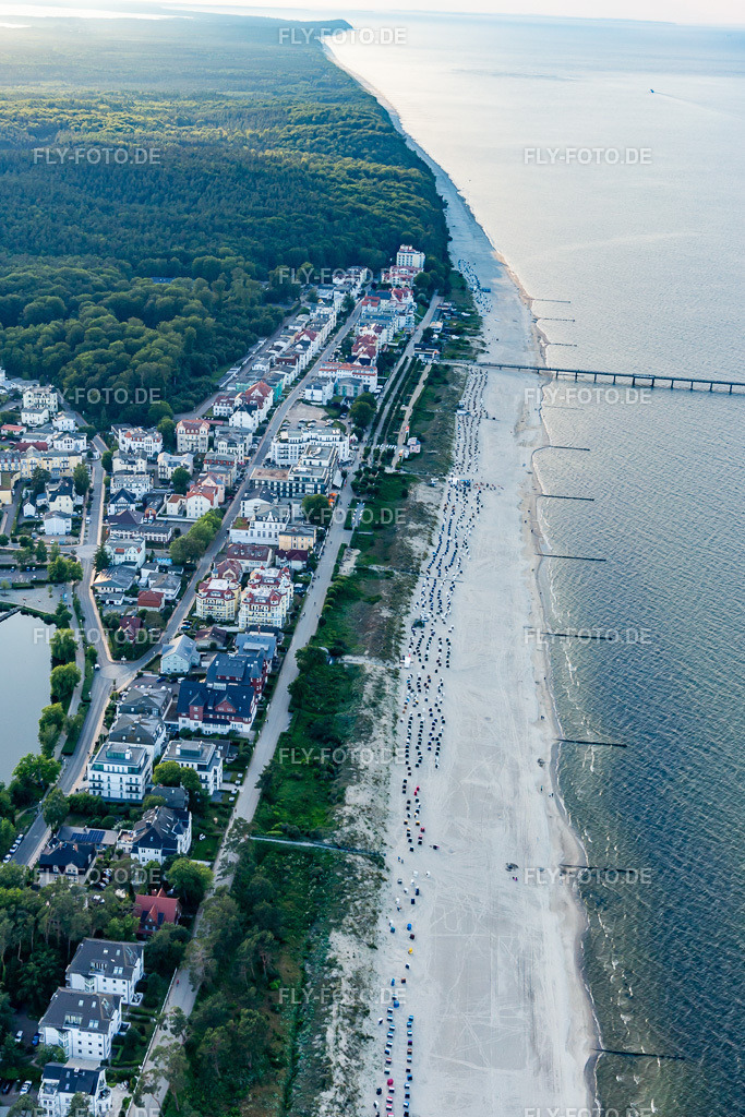 Ostseestrand am Abend | Luftbild: Ostseestrand am Abend im Ortsteil Bansin in Heringsdorf im Bundesland Mecklenburg-Vorpommern in Deutschland. Foto: IMG_141546.jpg vom 06.06.2024 durch ©2025 Werner Riehm fly-foto.de/copyright - Realisiert mit Pictrs.com