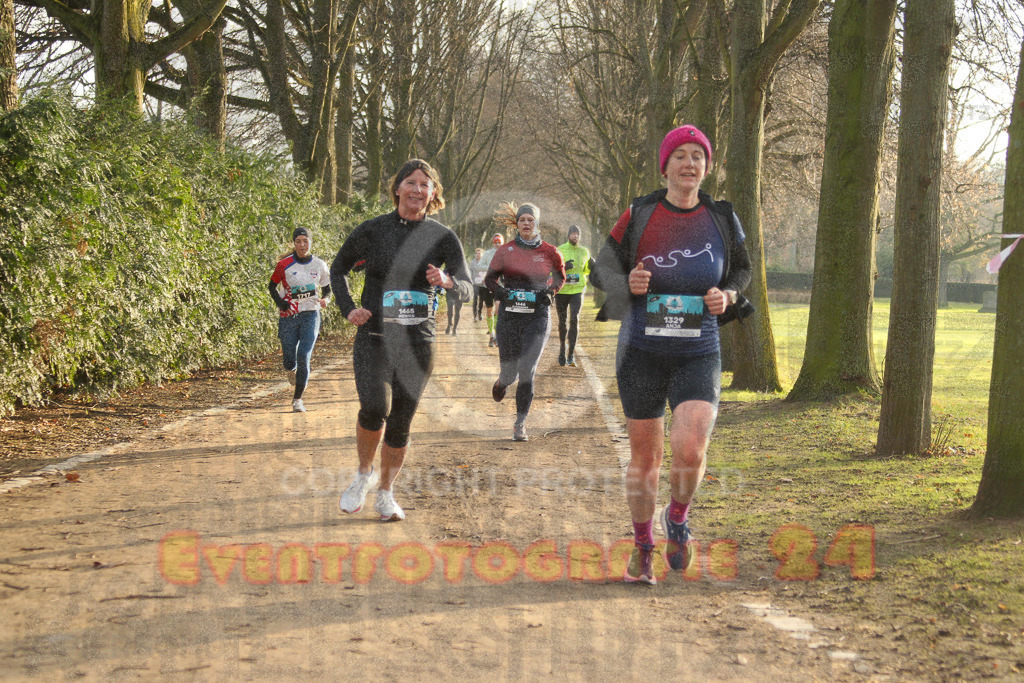 241231_1017_EV4_3690 | Sportfotografie im Rhein-Sieg Kreis, Köln, Bonn, NRW, Rheinland Pfalz, Hessen, etc. Unser Tätigkeitsfeld umfasst den Laufsport vom Volkslauf über den Marathon, Duathlon, Triathon bis zum Ultralauf wie Kölnpfad Ultra oder Schindertrail.