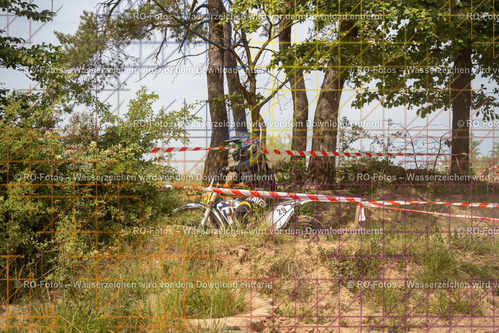 Niederwürzbach 3 Lauf-650 | Sportfotografie von RO-Fotos: Motorsport, Motocross, Enduro, Laufveranstaltungen und Triathlon. Professionelle Fotos von Sportlern und Events. - Realisiert mit Pictrs.com