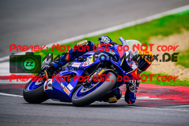 MaZZes_FotoMatrix_240602_6007705_1875 | R7