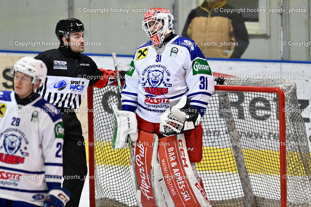 ESC SPARKASSE STEINDORF vs. UECR Huben  | OFNER Christian Referee, #31 Sicher Michael UECR EISBÄREN HUBEN, ESC SPARKASSE STEINDORF vs. UECR Huben , ESC SPARKASSE STEINDORF vs. UECR Huben  am 06.02.2026 in Steindorf (Ossiachersee Halle), Austria, (Photo by Bernd Stefan)