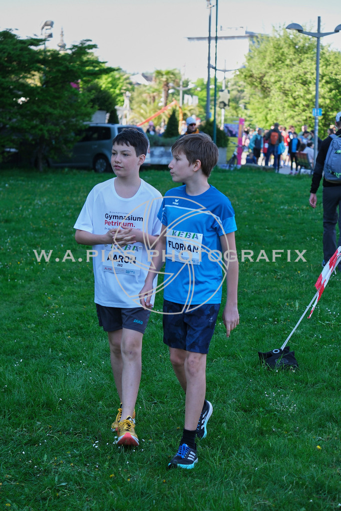 ..... | LINZ,AUSTRIA,27.April 25, Int. 3 Brückenlauf Linz  , Image shows: Photo: WAPICS / Michael Ring