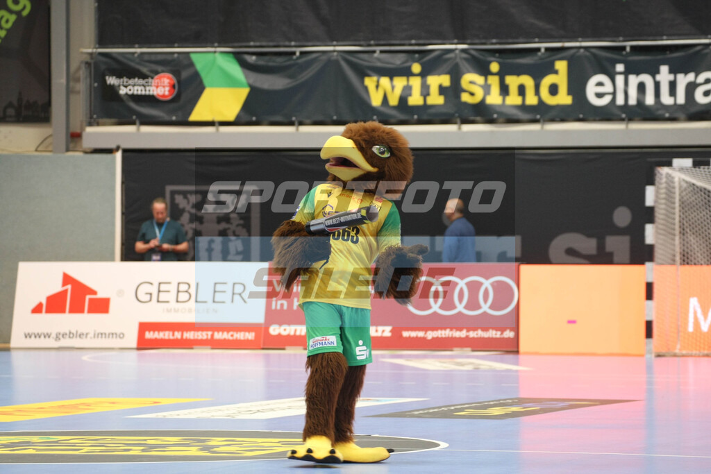 Eintracht Hagen - Dormagen | Maskottchen Falk - © Sportfoto-Sale (MK) - Realisiert mit Pictrs.com