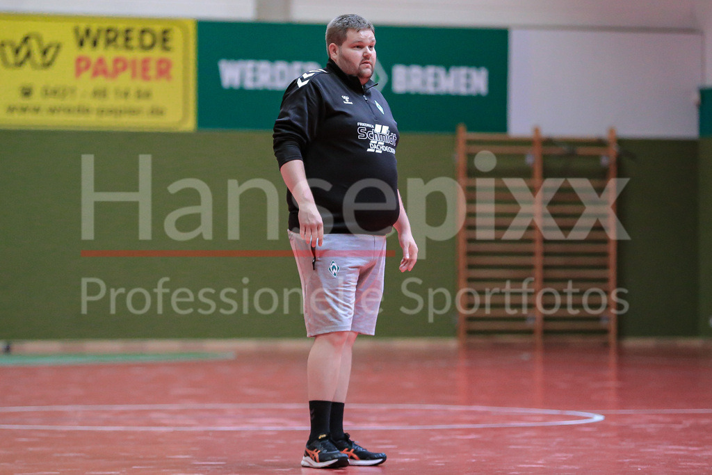 Handball, 2. Bundesliga Frauen, Training SV Werder Bremen | v.li.: Timm Dietrich (Trainer, Cheftrainer, SV Werder Bremen)