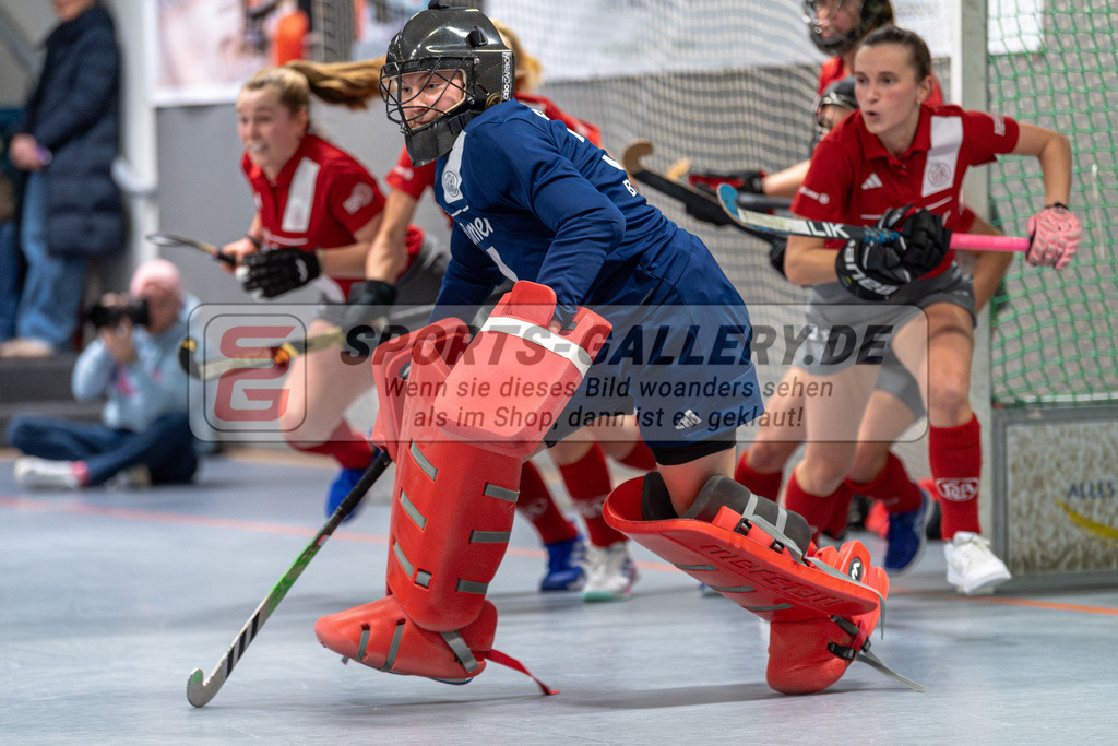 SM_2024-12-20-D85_-625 | 1.Bundesliga Hallenhockey  (W) DCADA - HTHC / 6:5 (3:3)