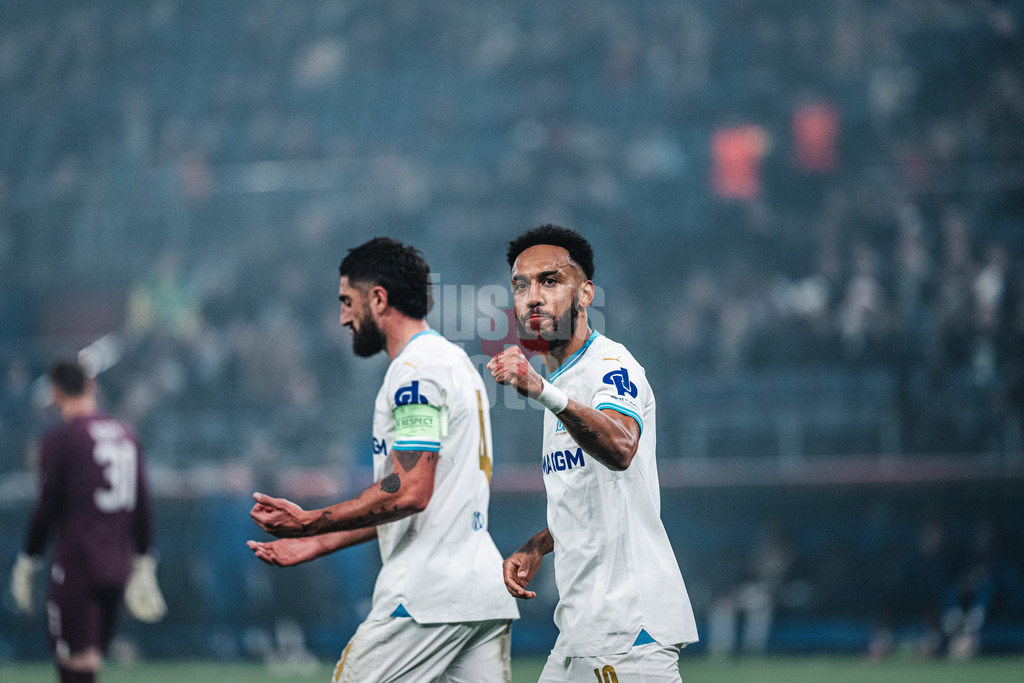 Fußball | Herren | Saison 2023/2024 | Play-Offs Europa League | FC Shakhtar Donetsk (UKR) vs. Olympique Marseille (FRA) | 15.02.2024 | Pierre-Emerick Aubameyang (#10, Olympique Marseille) jubelt nach sienem Treffer und ballt die Faust