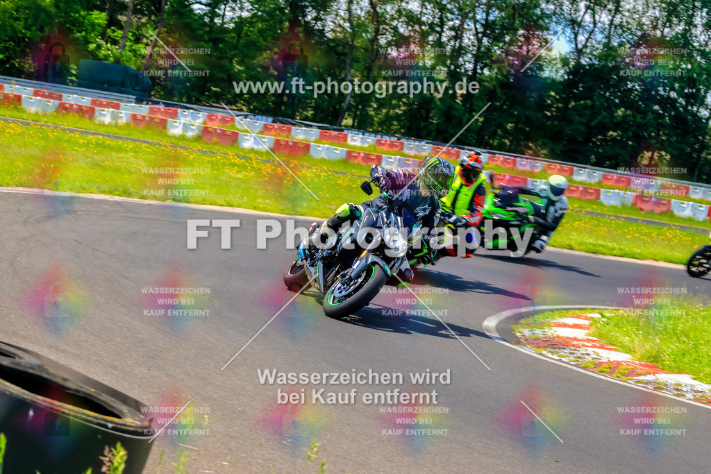 VBK-8028 | Hier findet Ihr Bilder von Touristenfahrten auf der Nürburgring Nordschleife oder von anderen Veranstaltungen die ich besucht habe. Viel Spass beim Durch Schauen 