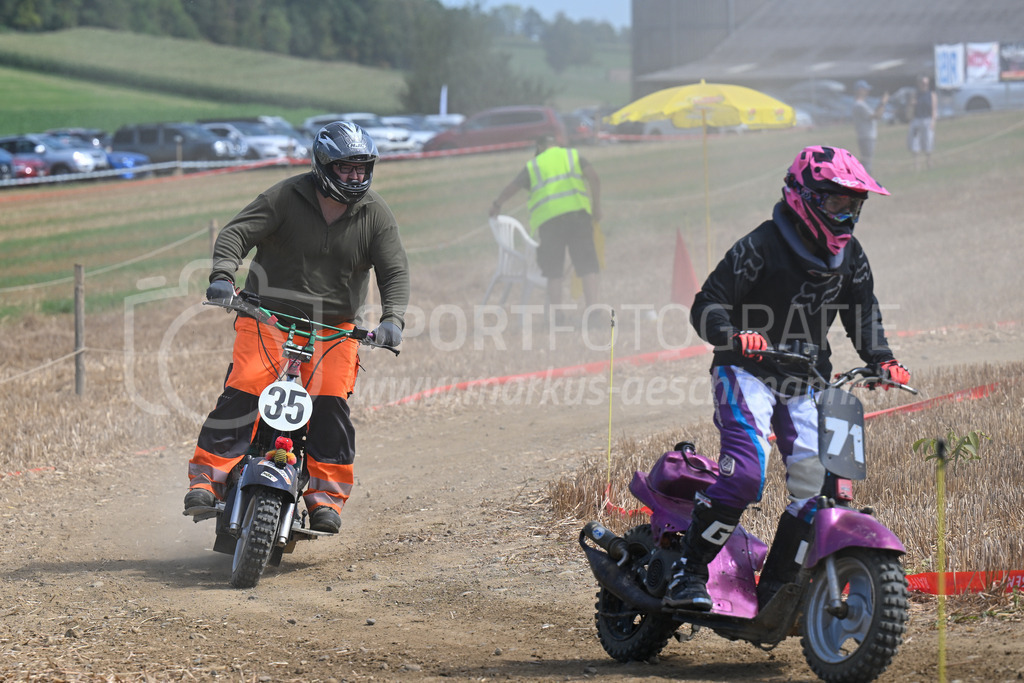 Motortrotti-Rennen Buch am Irchel - 19. August 2023 | Motortrotti-Rennen Buch am Irchel
Buch am Irchel, Kt. Zürich
Bild: Sportfotografie Markus Aeschimann | www.markus-aeschimann.ch - Realisiert mit Pictrs.com