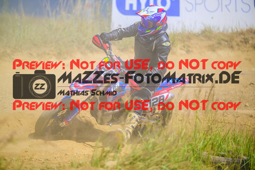 MaZZes_Fotomatrix_20250704_6007705_8084 | GELB