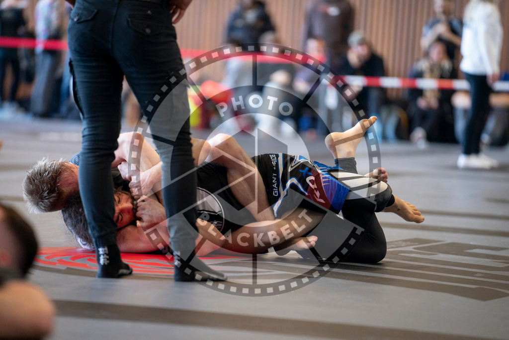20240309PBB6070 | Fighters compete during the International Luta Livre (ILLCS) Spring Championship in Hannover, Germany, on March 9, 2024.