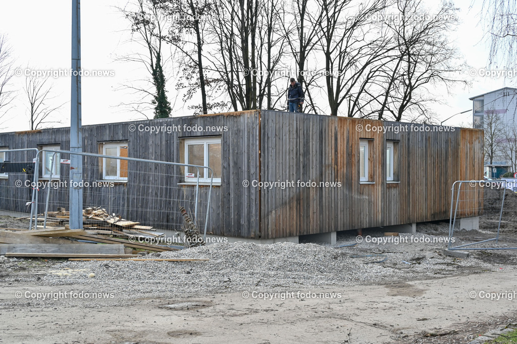 Baustelle Containerdorf Asylanten_ Lunzerstrasse Linz Kleinmuenchen_ 07.03.2023-2 | 07.03.2023, Linz, AUT, Lunzerstrasse Kleinmuenchen, im Bild Baustelle Containerdorf Asylanten, Lunzerstrasse Linz Kleinmuenchen