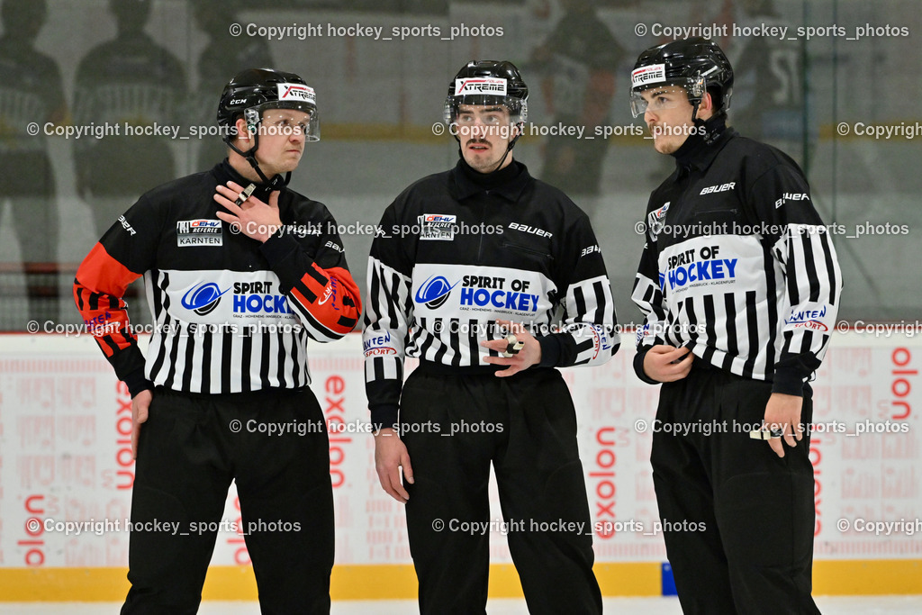 ESV FERLACH vs. ESC SOCCERZONE STEINDORF | UNTERWEGER Dominik Referee, Puff Wolfgang Referee, Telesklav Fabio Referee, ESV FERLACH vs. ESC SOCCERZONE STEINDORF, ESV FERLACH vs. ESC SOCCERZONE STEINDORF am 22.11.2024 in Ferlach (Eishalle Ferlach ), Austria, (Photo by Bernd Stefan)