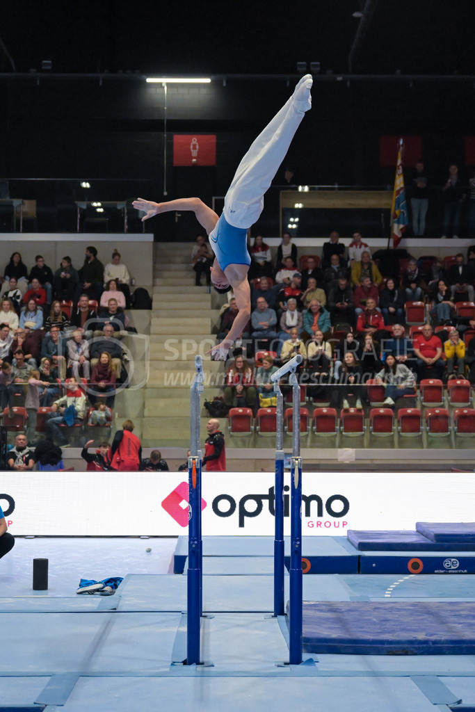 Schweizer Meisterschaften Kunstturnen Mannschaften Männer (A) - 22. November 2025 | Schweizer Meisterschaften Kunstturnen Mannschaften Männer (A)AXA Arena, WinterthurBild: Sportfotografie Markus Aeschimann | www.markus-aeschimann.ch - Realisiert mit Pictrs.com