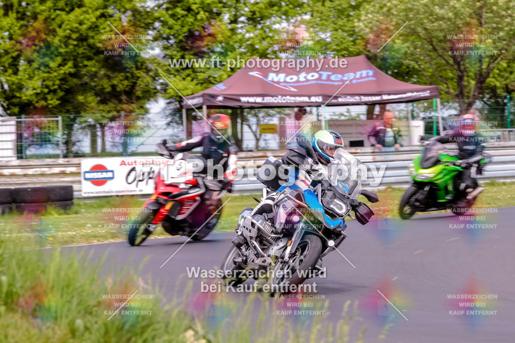 MotoTeamVBK-20866 | Hier findet Ihr Bilder von Touristenfahrten auf der Nürburgring Nordschleife oder von anderen Veranstaltungen die ich besucht habe. Viel Spass beim Durch Schauen 