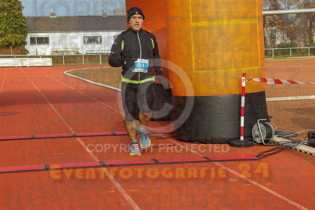 230129_1133_EX1_5142 | Sportfotografie im Rhein-Sieg Kreis, Köln, Bonn, NRW, Rheinland Pfalz, Hessen, etc. Unser Tätigkeitsfeld umfasst den Laufsport vom Volkslauf über den Marathon, Duathlon, Triathon bis zum Ultralauf wie Kölnpfad Ultra oder Schindertrail.