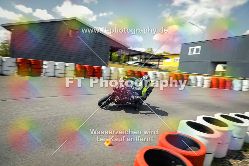 OBK_Mai_Volker_Adam-10939 | Hier findet Ihr Bilder von Touristenfahrten auf der Nürburgring Nordschleife oder von anderen Veranstaltungen die ich besucht habe. Viel Spass beim Durch Schauen 