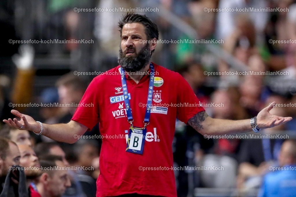KoeEHF15062502059 | 15.06.2025, Handball, Finale TruckScout24 EHF FINAL4, LANXESS arena Köln, Füchse Berlin - SC Magdeburg: Cheftrainer Bennet Wiegert (Magdeburg #hc) 